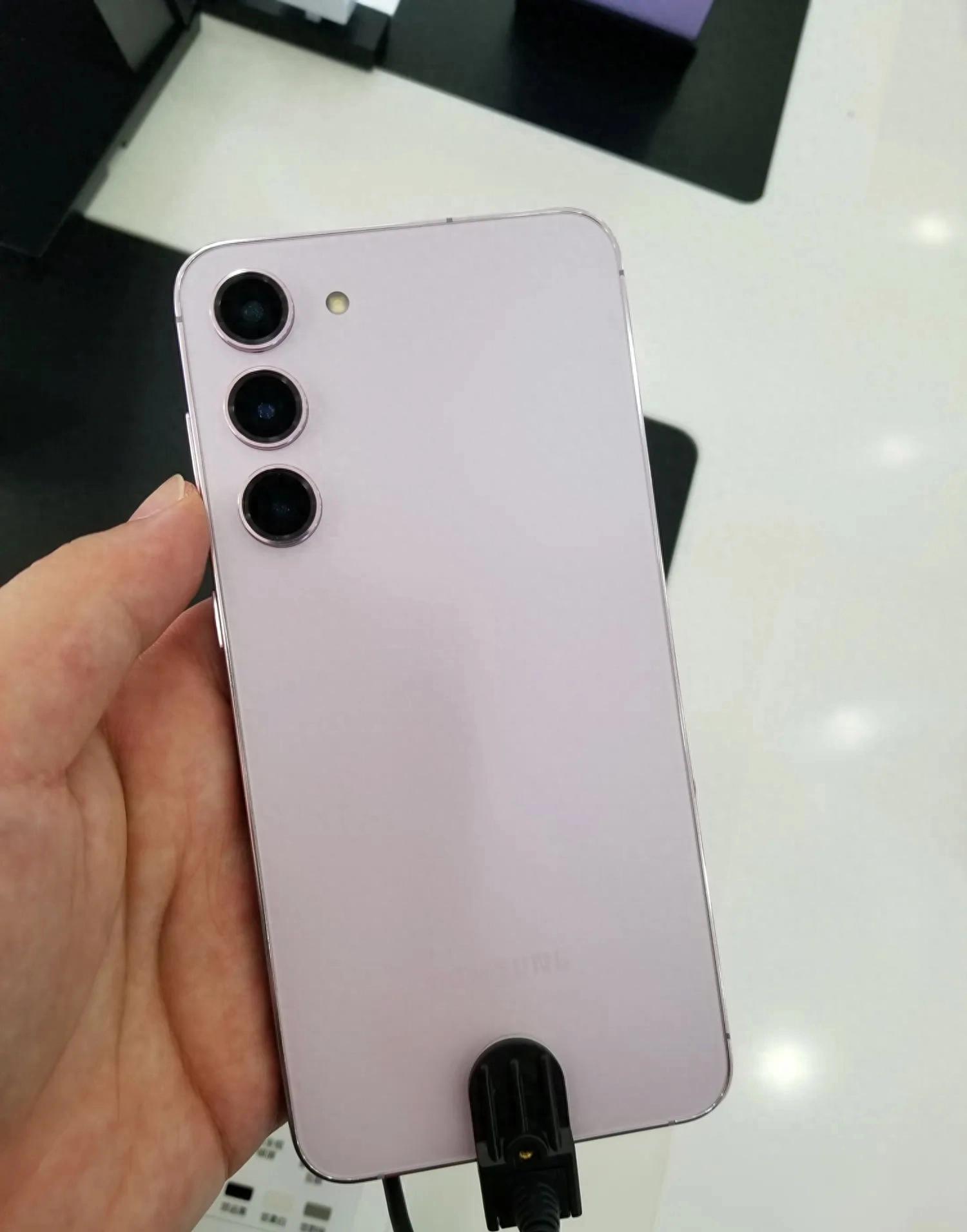 为什么还有人买三星手机,为什么还有中国人买苹果