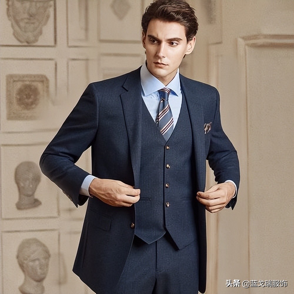 结婚西装定制价位多少合适,结婚西服量身定做