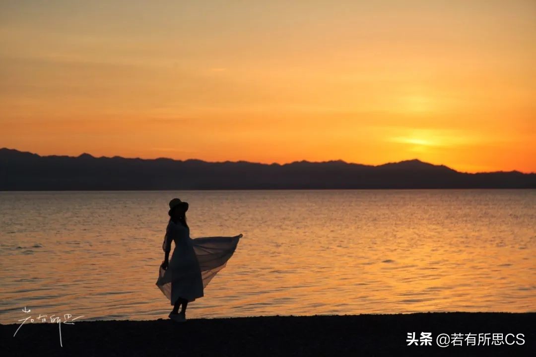 去新疆旅游的美女,去苏州旅游的女人