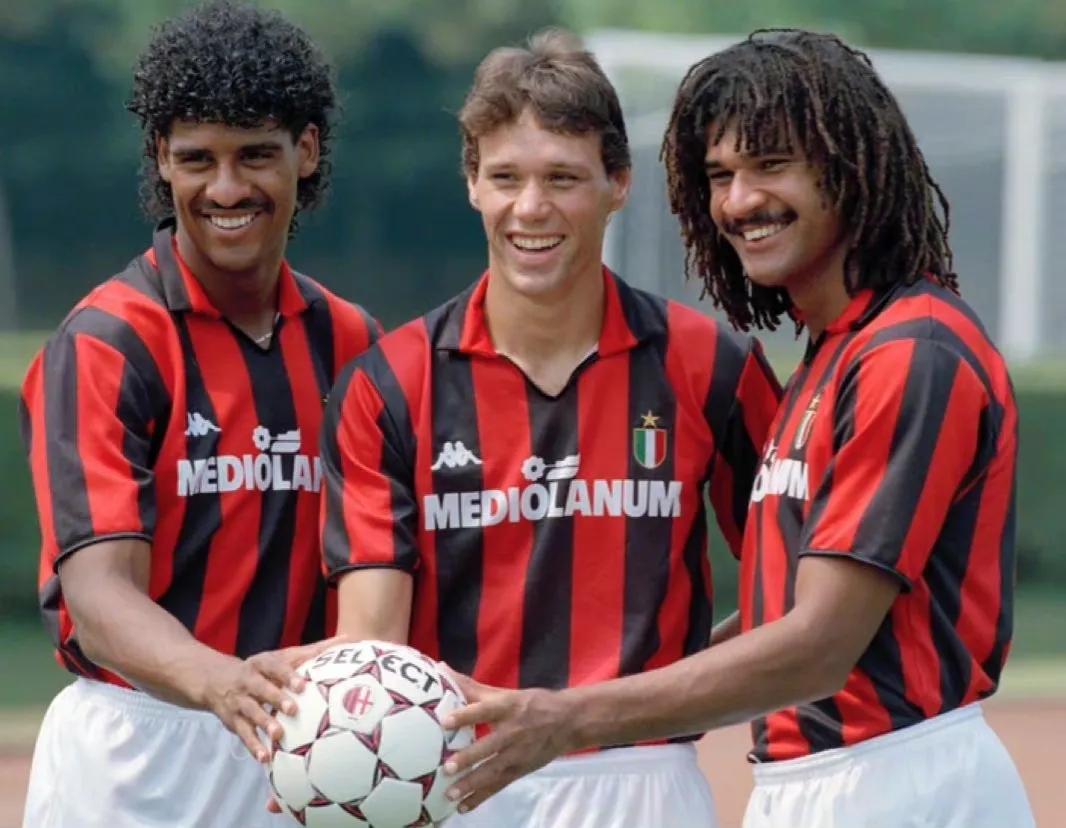 尤文图斯巅峰欧冠,尤文图斯和国际米兰哪个更厉害