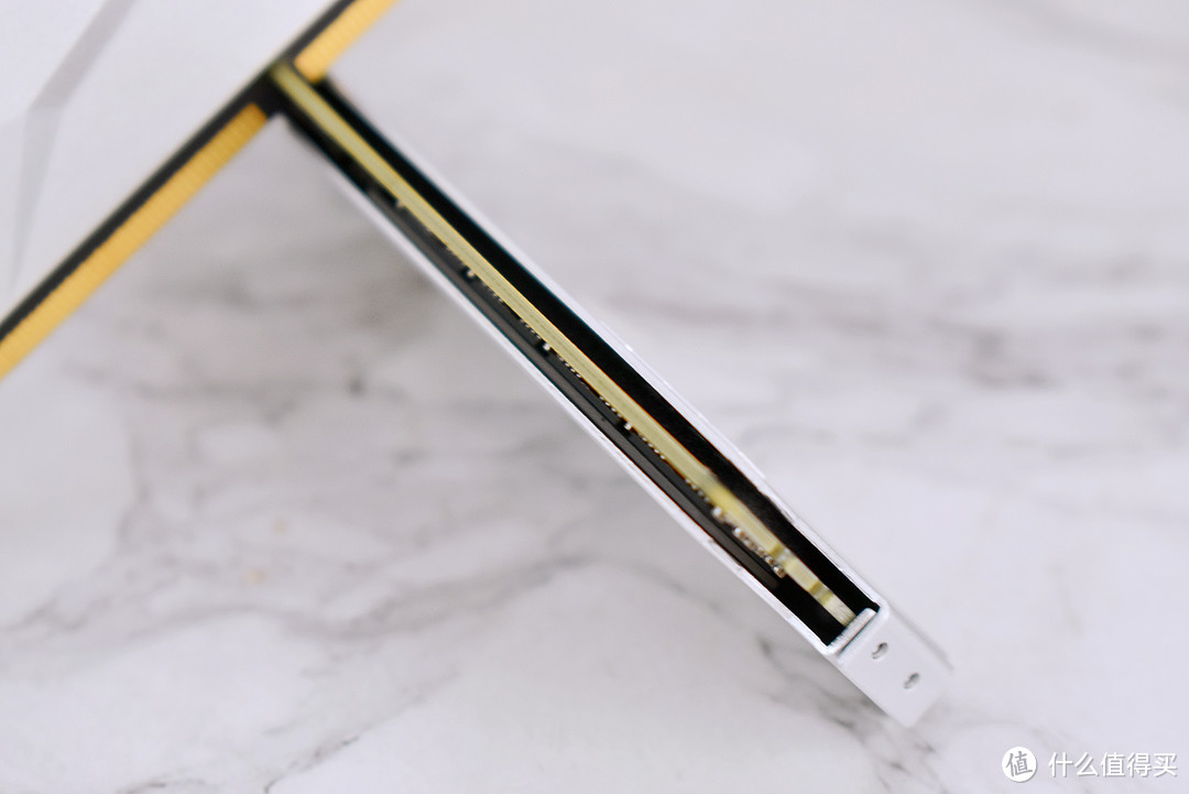 性价比之王！酷兽（CUSO）夜枭DDR56400内存上手，省钱也有强战力