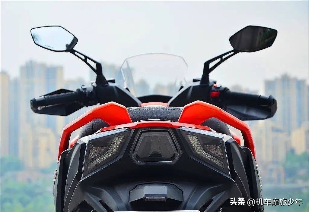 雅马哈xmax300和光阳s350极速表现,雅马哈xmax300和光阳赛艇s350