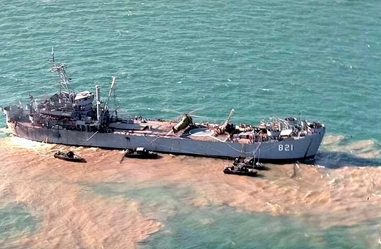 赖在仁爱礁的菲律宾军舰现状,赖在仁爱礁的菲律宾军舰过得如何