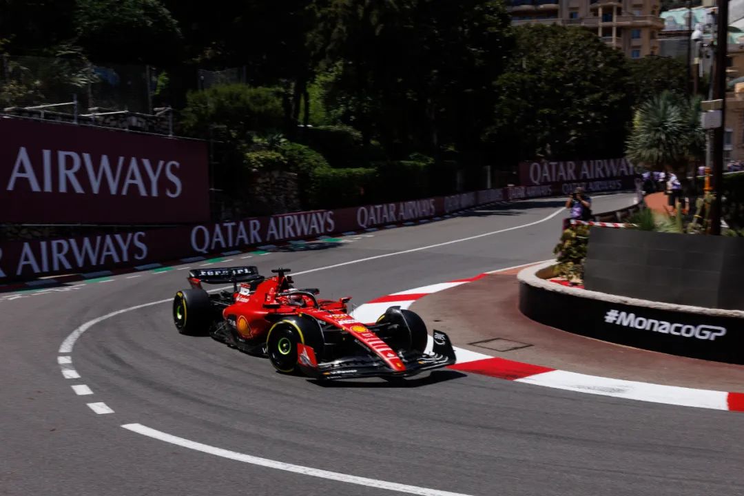 f1摩纳哥大奖赛正赛发车,f1摩纳哥站红牛跳水