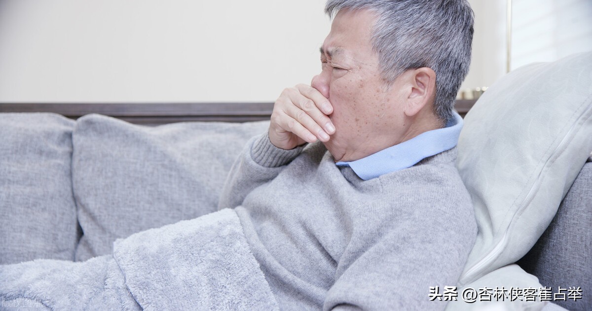 阳转阴后，咳嗽不停？分享三个中成药，清肺、止咳、化痰