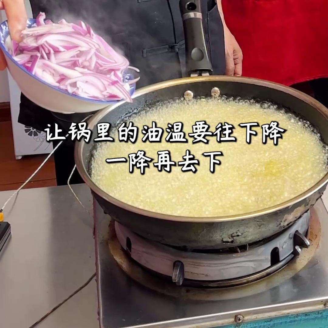 卷凉皮的五香红油配方,酱香味的卷凉皮酱料怎么调制