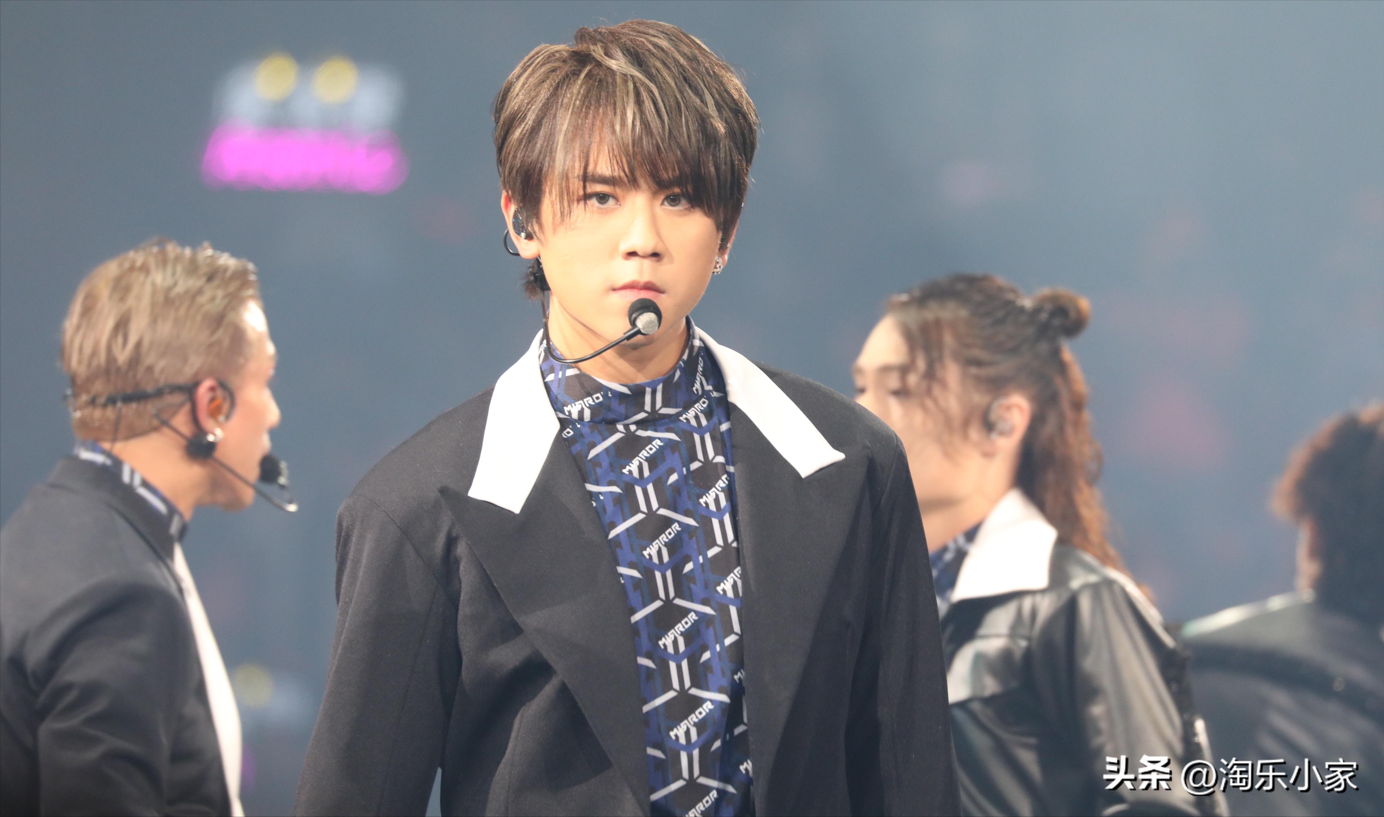 姜涛国际歌迷会激动澄清已退回票钱︰我们没骗人又没赚到钱