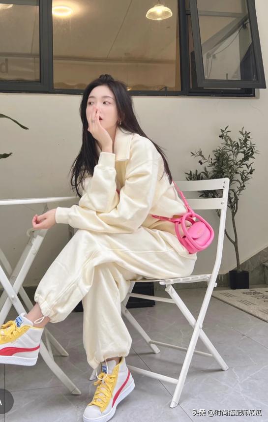 女生穿什么鞋子最好看又实用,看看女生都穿什么鞋