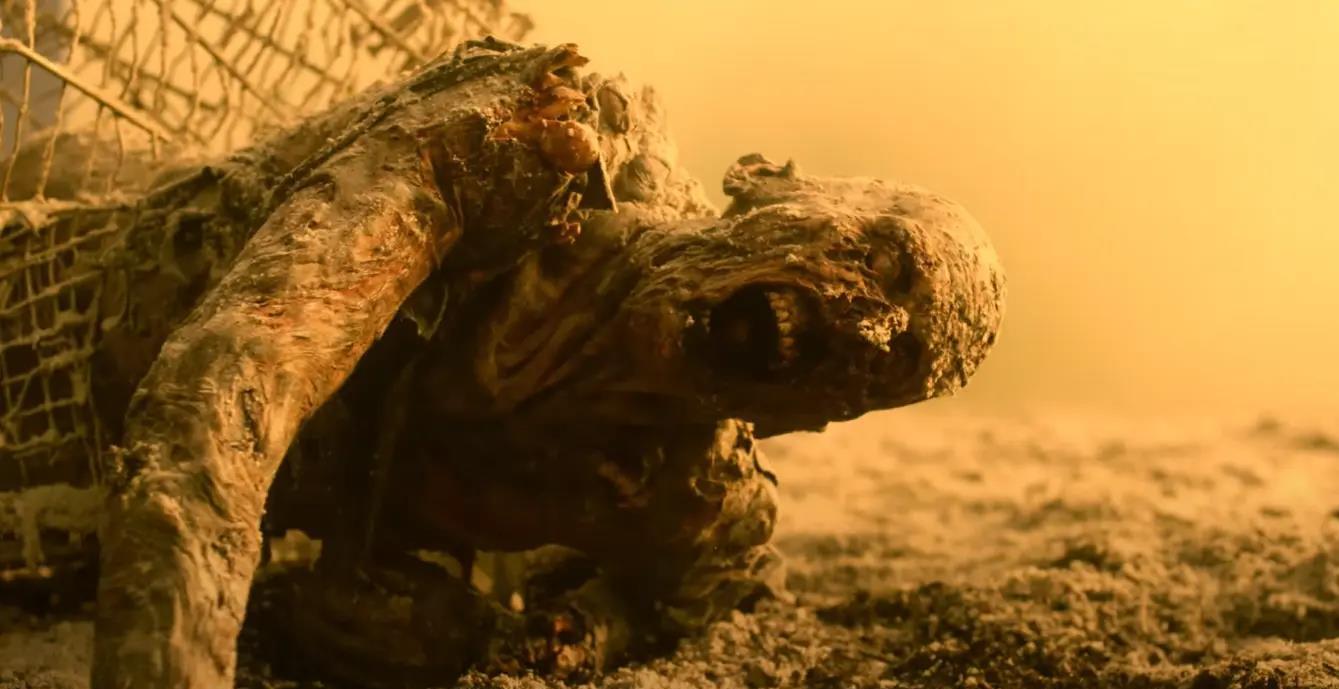 《黑夜传说》重启计划进展，惊悚影片《百慕大》更换导演