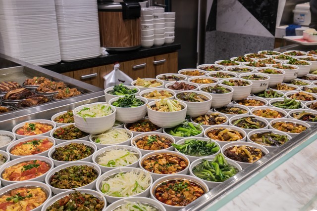 今天午餐吃什么用英语怎么说,今天午餐吃什么