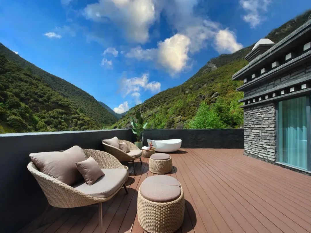 稻城花间岭杜鹃谷温泉,稻城亚丁藏缘酒店团购