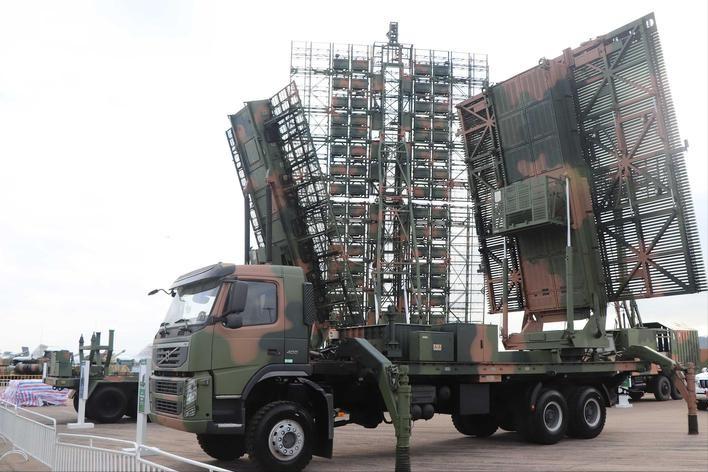 厄瓜多尔低价购买装备,厄瓜多尔买中国武器