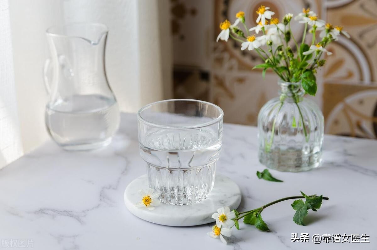 口臭太烦人教你一招,口臭你知道吗