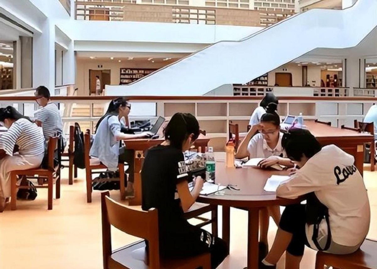 上外一女生杯中疑被男同学投放*情催**药？“女用伟哥”真的存在吗？