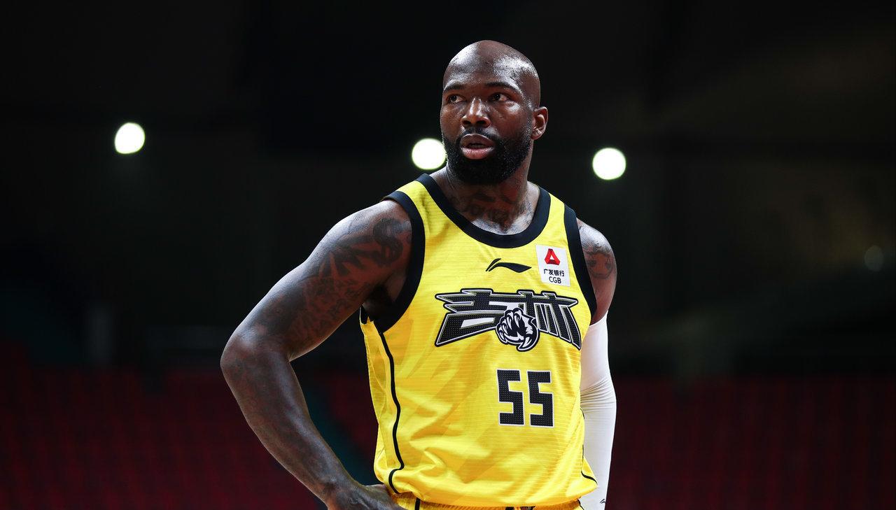 cba00后小将姜伟泽灌篮集锦,吉林男篮新星姜伟泽