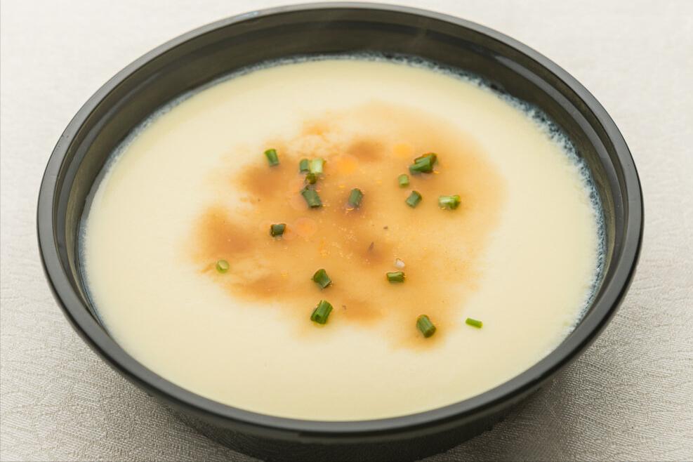 蒸鸡蛋羹又滑又嫩放热水还是凉水,蒸鸡蛋羹切记别只用清水