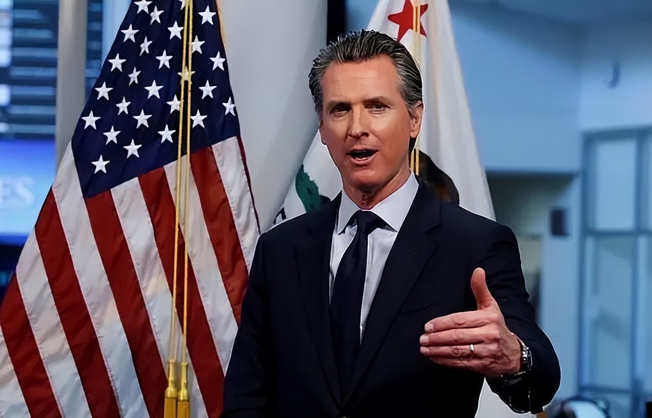 美国横刀与中东签订大单,沙特180度转向,中国给别人做了嫁衣?