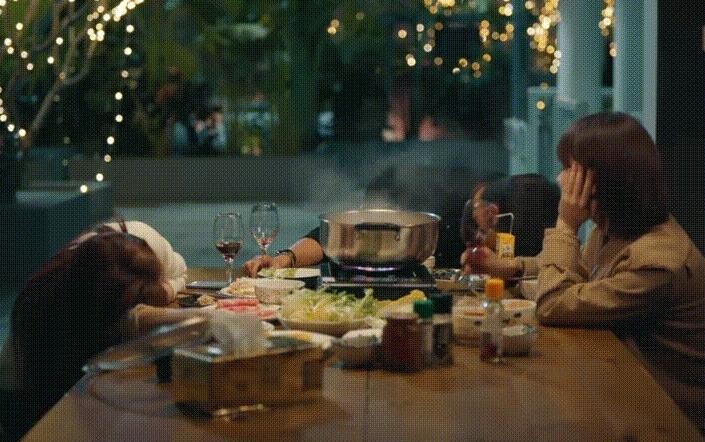 湖南喝酒不醉的女人刘静,湖南女子喝酒像喝水一样千杯不醉