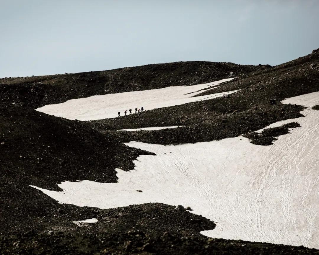 40张国际摄影奖顶尖作品震撼人心,世界摄影获奖人物震撼图