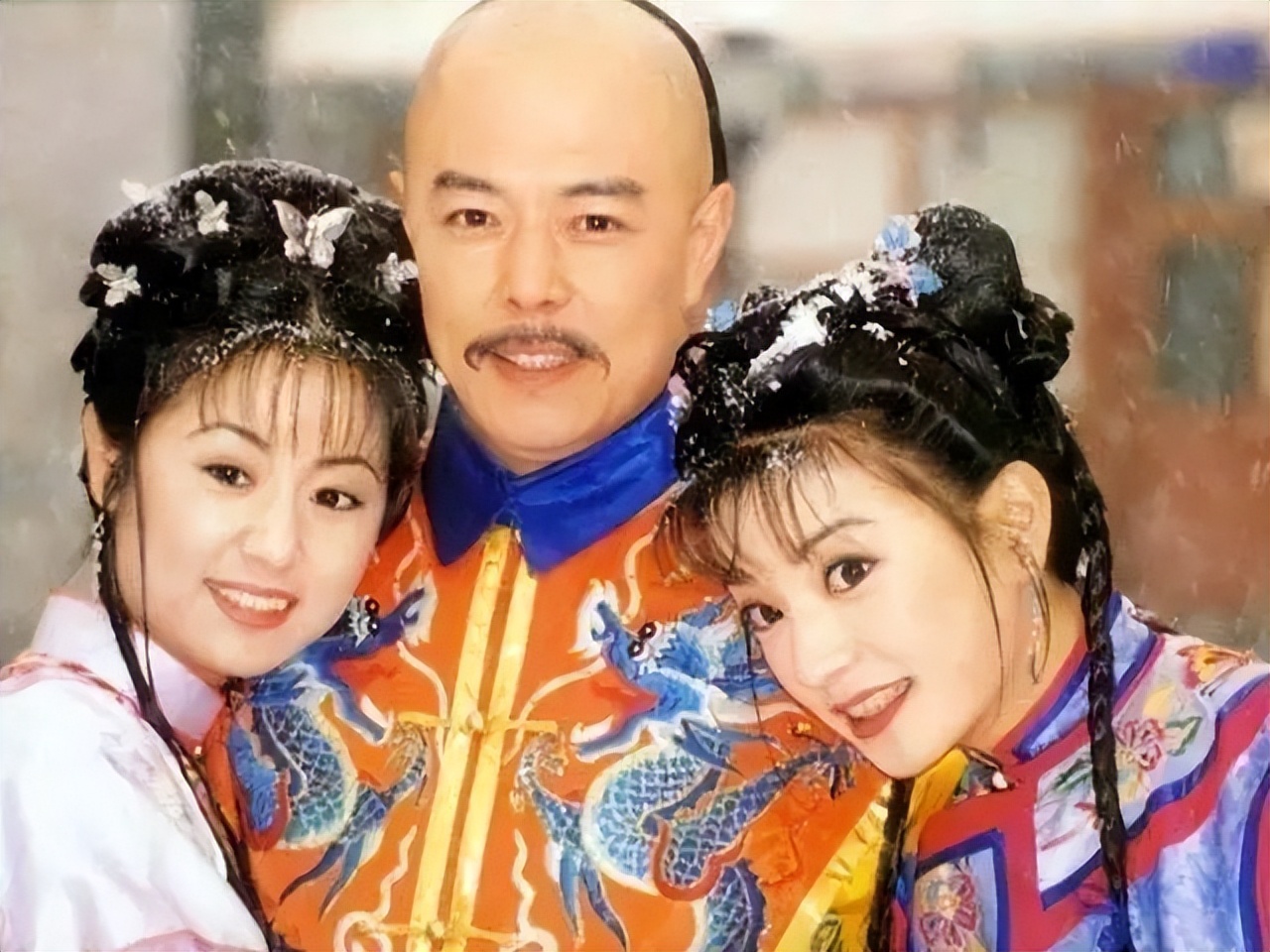 旧版还珠格格紫薇原谅了小燕子,还珠格格小燕子解释紫薇