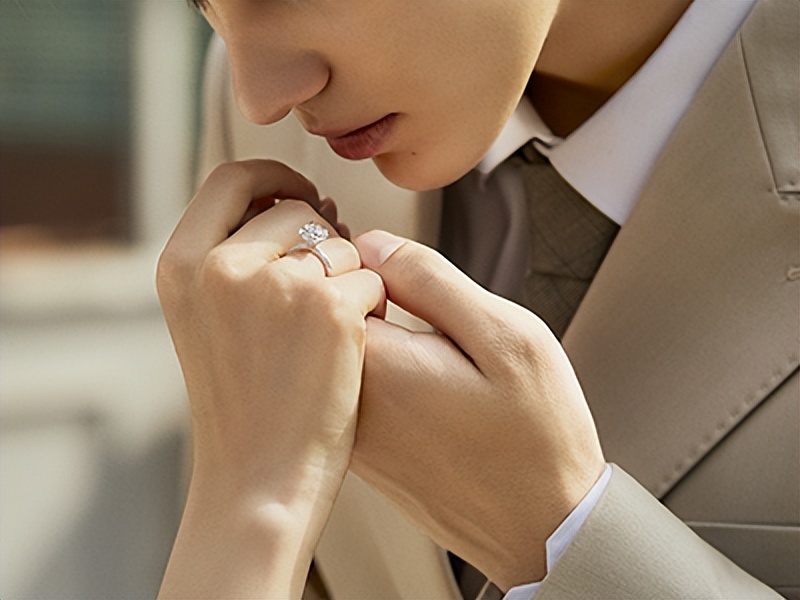婚戒品牌推荐婚戒怎么戴注意什么,婚戒品牌推荐婚戒怎么戴注意事项