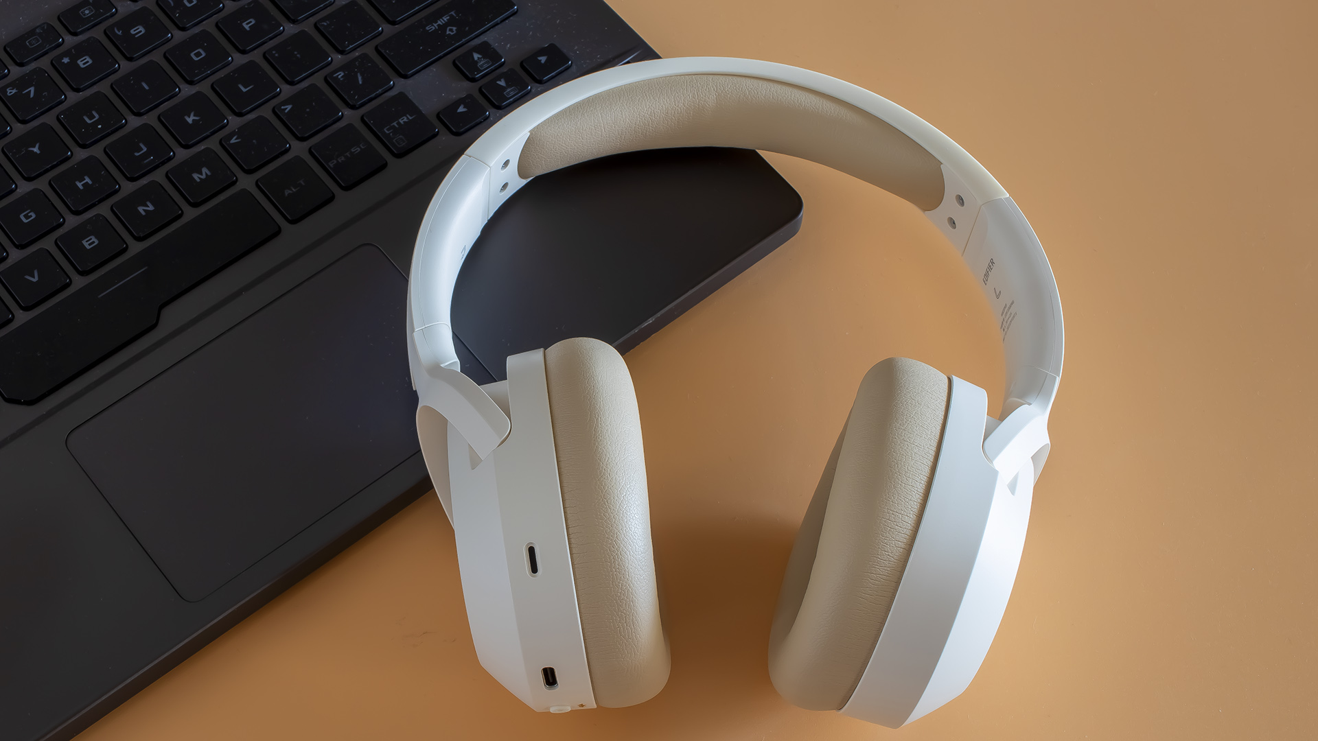 漫步者w820nb插音频线可以降噪吗,倍思h1i和漫步者w820nb哪个降噪更好