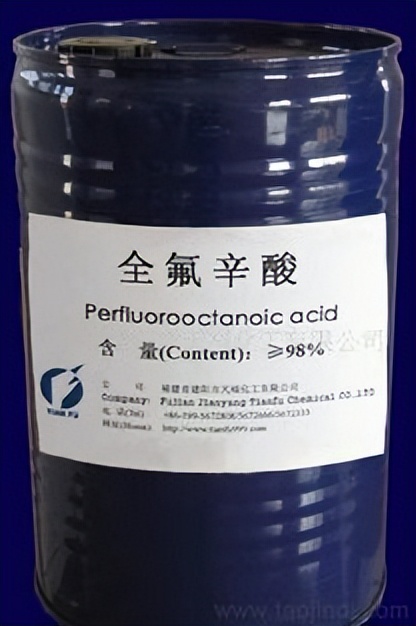 不粘锅涂层轻微刮出条印有毒吗,不粘锅涂层危害视频