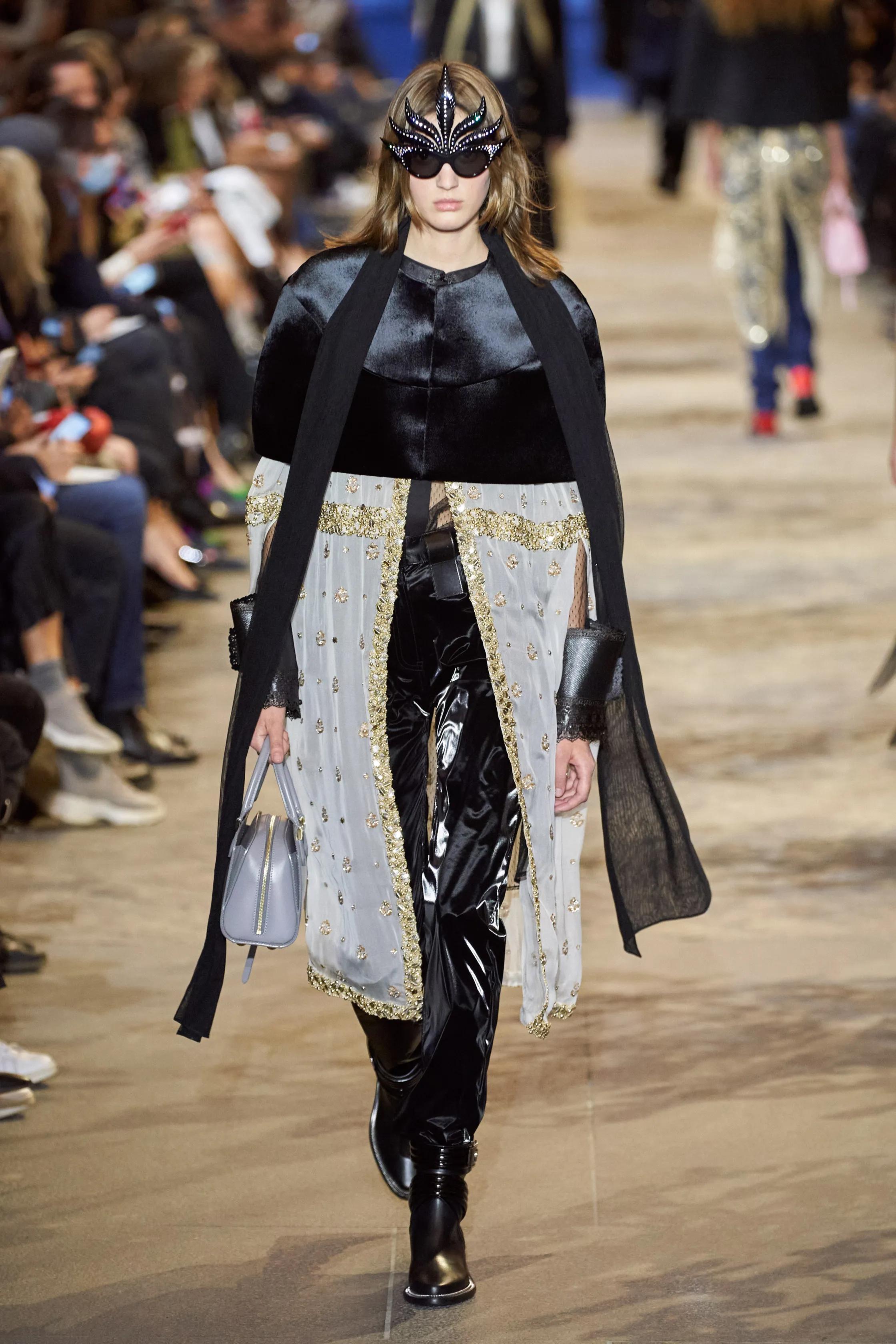 路易威登LouisVuitton面料,路易威登louisvuitton衣服的缺点