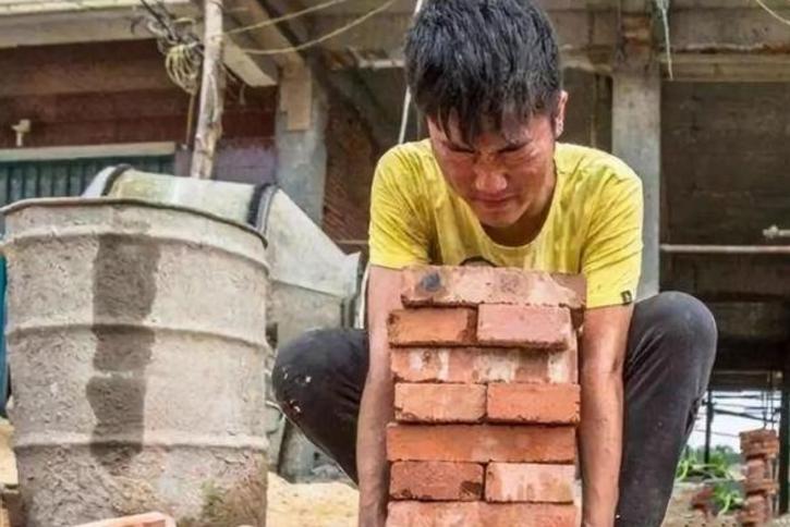 北大学生“家庭背景”大调查！结果出奇地一致，几乎没有三无家庭