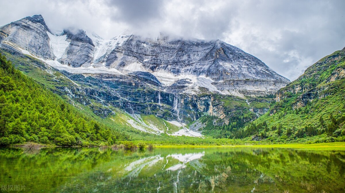 中国自驾游十大必去景点,世界公认十大绝美景点中国景点