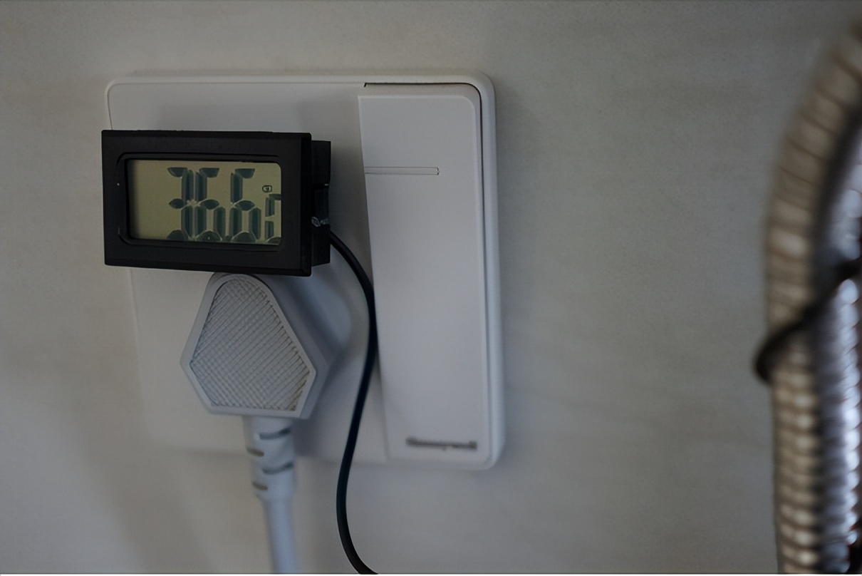 奥特朗x7-dk55b即热式电热水器,奥特朗otlan即热式电热水器