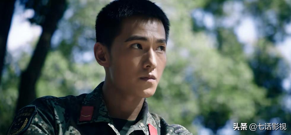 Q2观剧指南,军旅片年代片皆有“王炸”,悬疑题材多面开花
