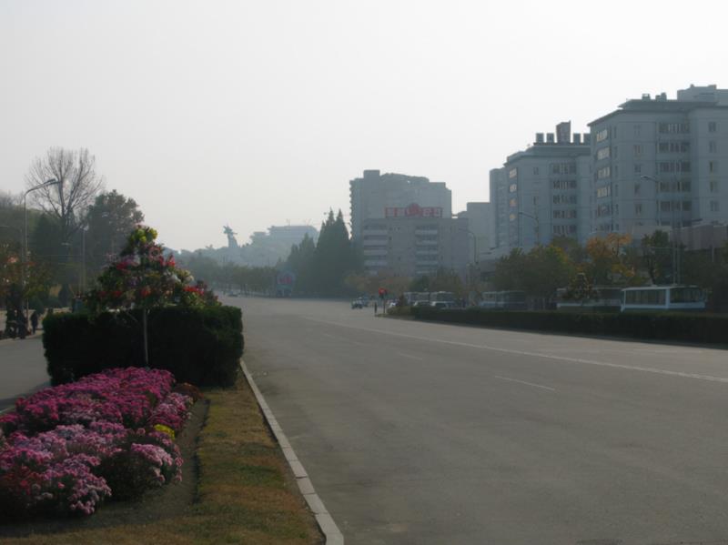 朝鲜一万块钱能干什么,朝鲜一万元什么样