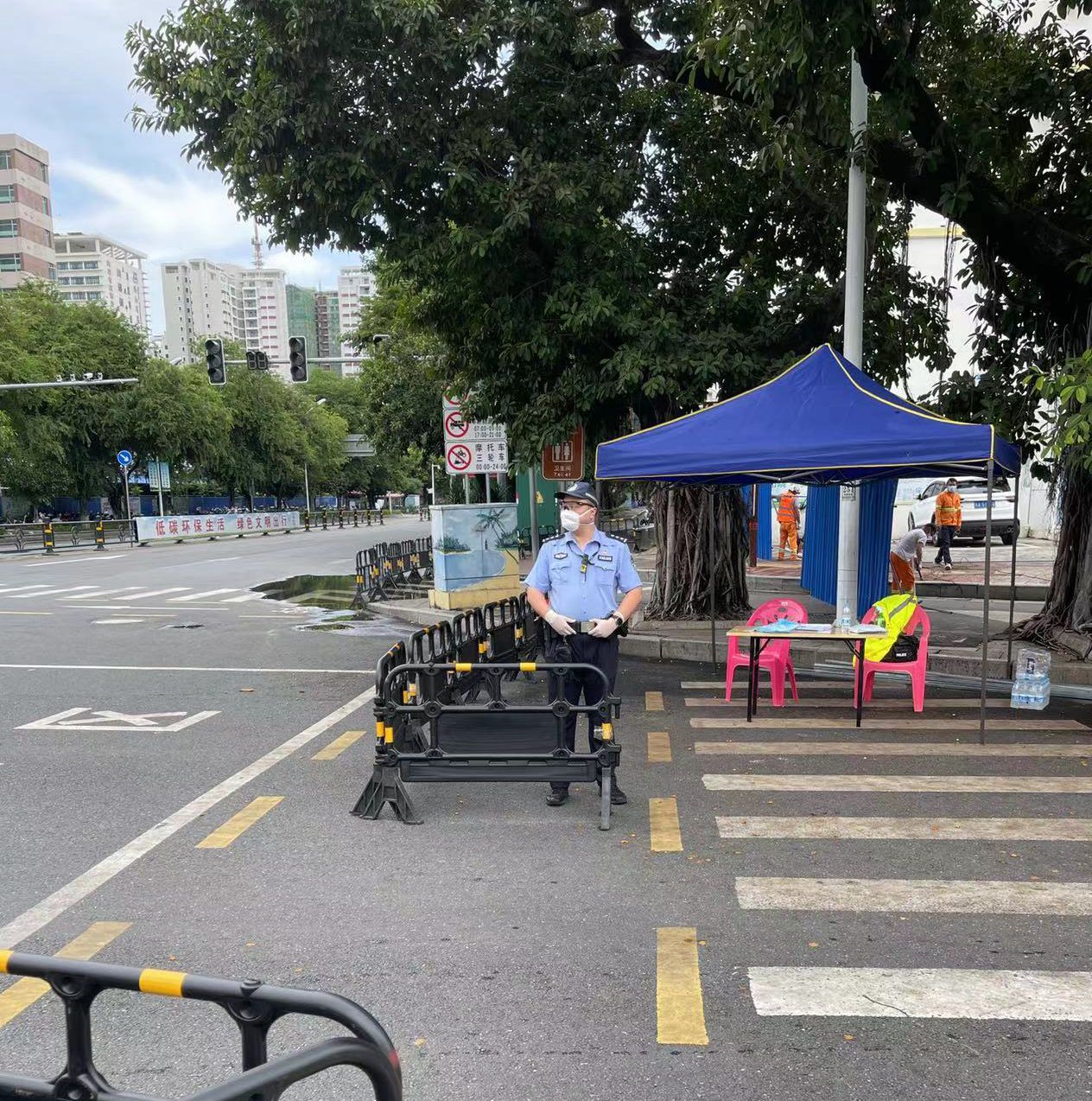 我是警察我不能怕,我是警察请相信我