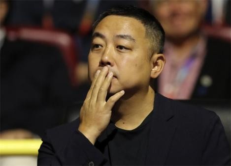 刘国梁卸任教练队员退赛风波,刘国梁17年为什么卸任总教练