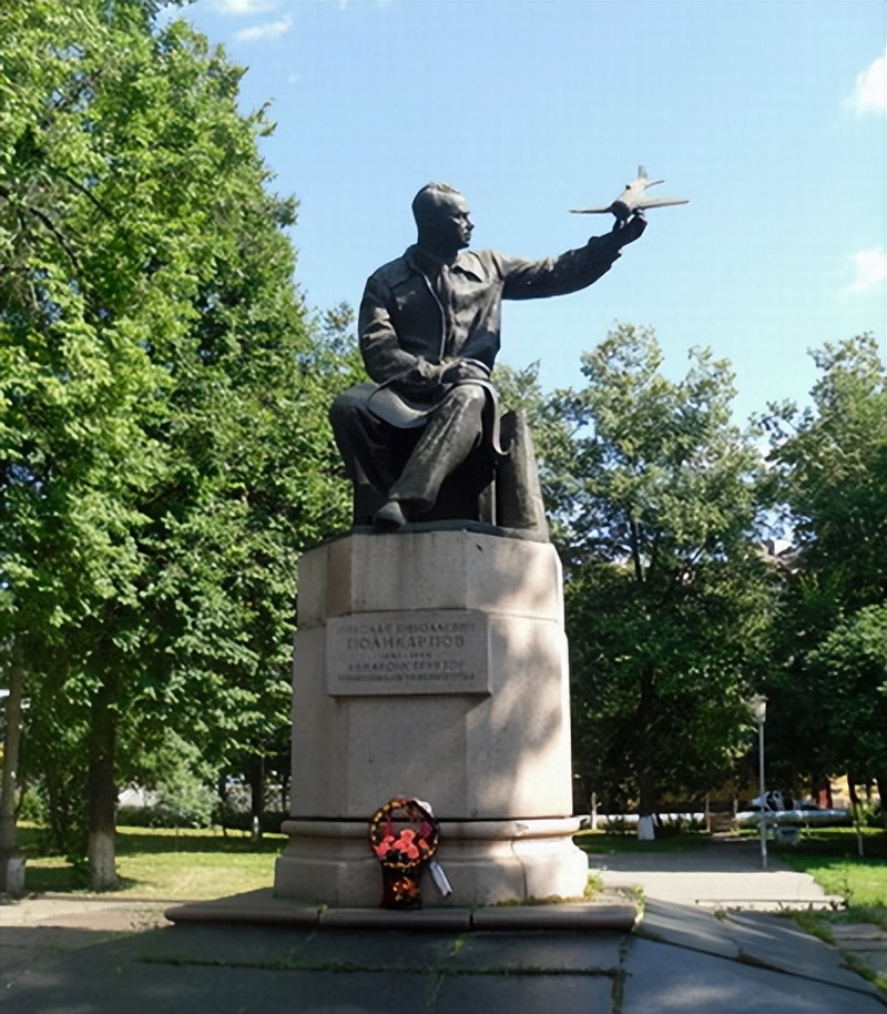 335、他被誉为苏联的歼击机之父！