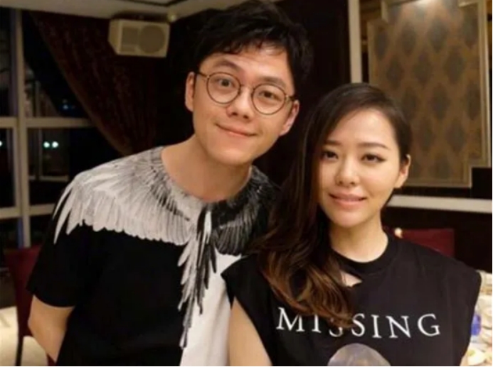 张靓颖冯轲近况,冯轲张靓颖近况