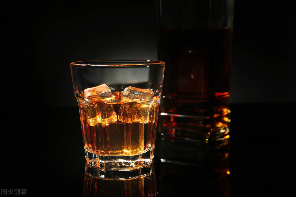 苏格兰威士忌的起源和发展史,有哪些有名的威士忌品牌