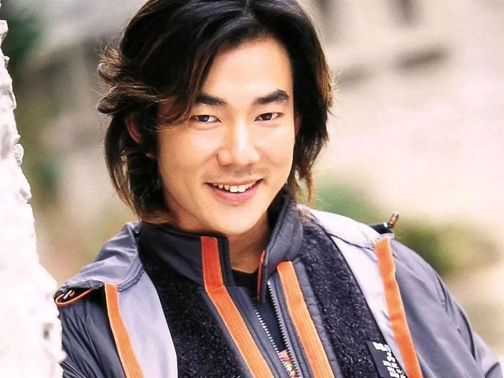 五位留长发的男明星最后一位最帅,七位又酷又帅的男明星