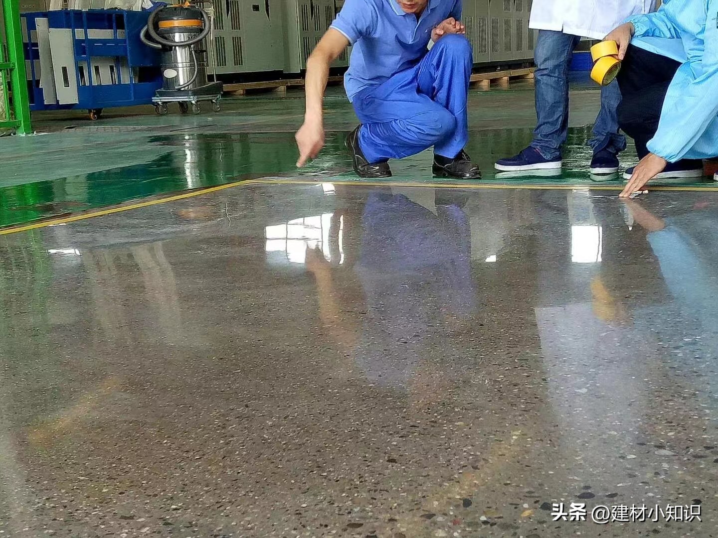 水泥地坪固化剂和罩面漆,环氧地坪漆和固化剂区别