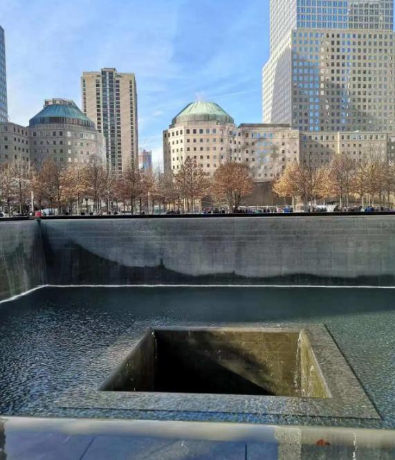 纽约911纪念广场设计,911遗址新建大楼