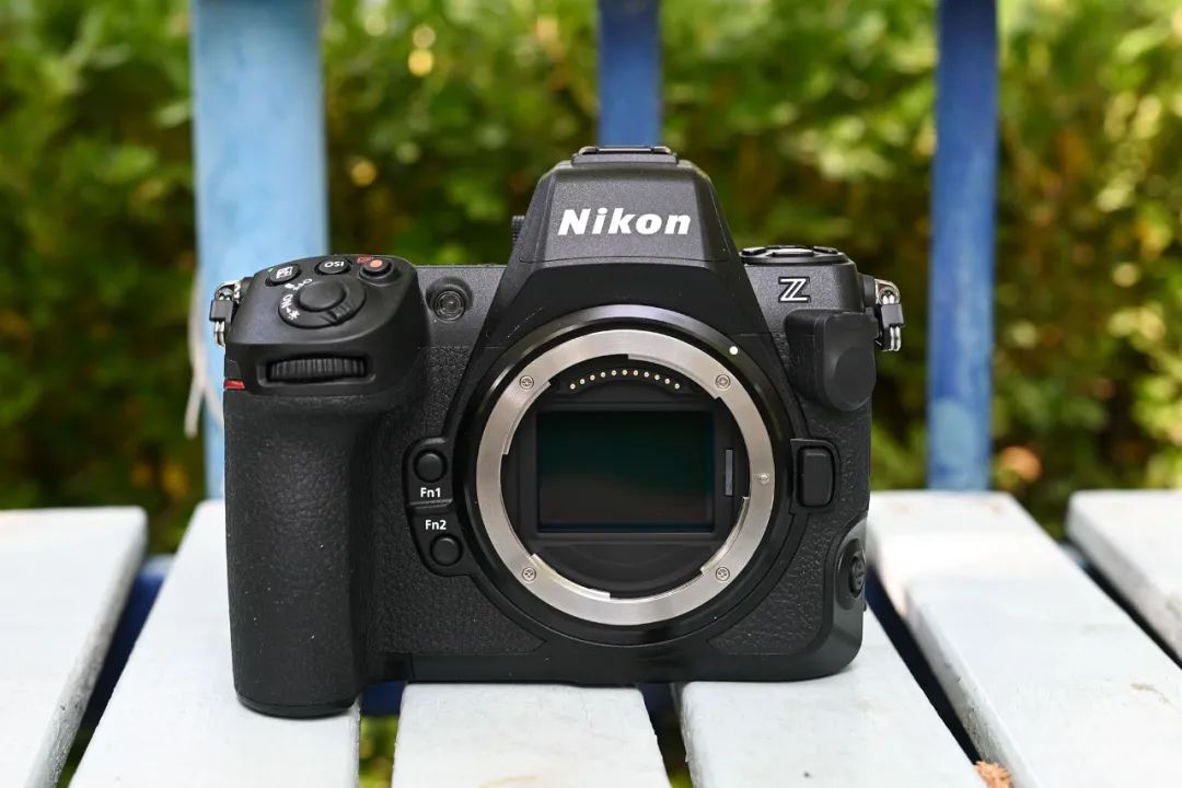 为什么先发布尼康z9后发布z8,买尼康z9还是买尼康z8
