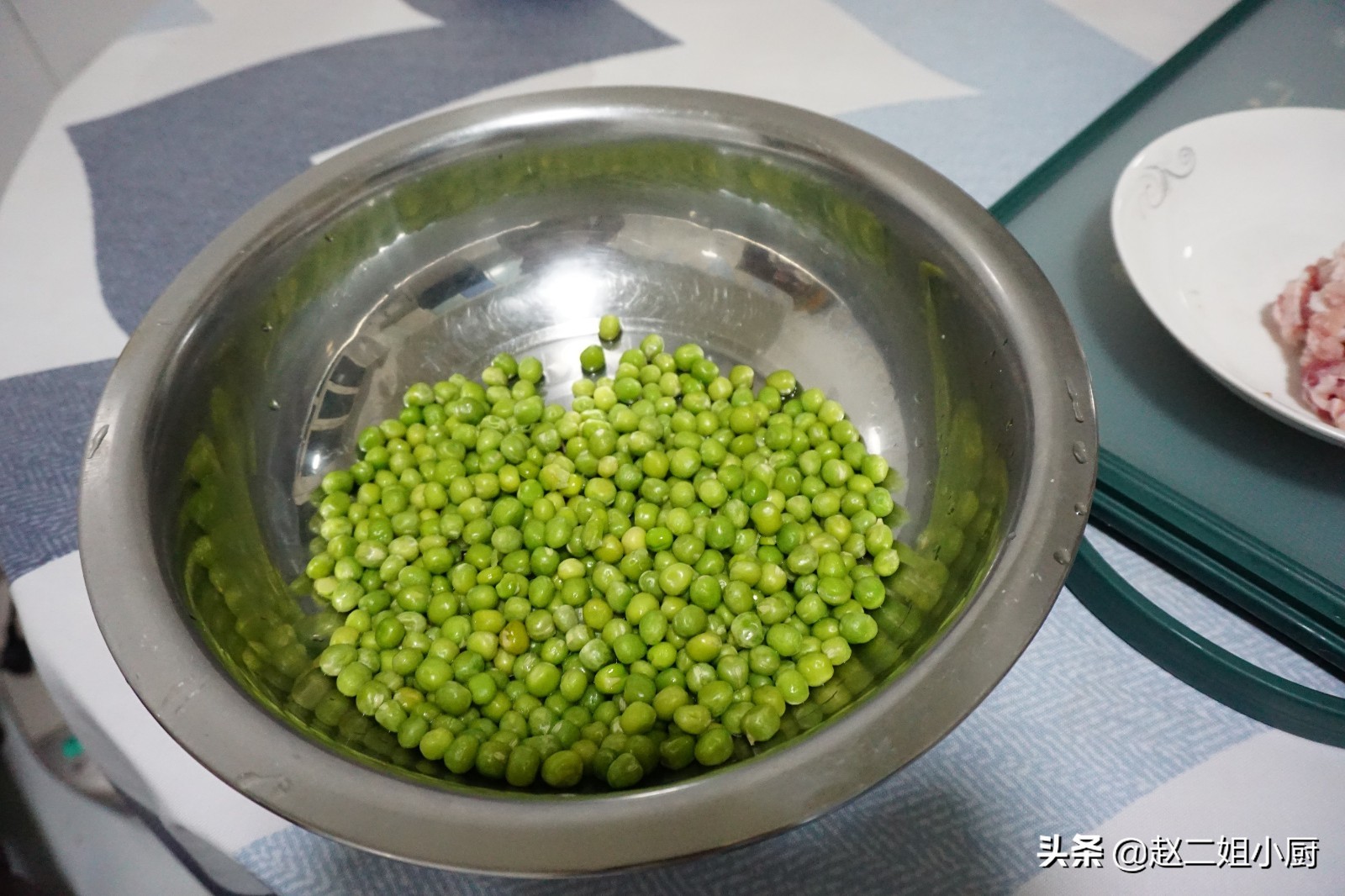 豌豆除了煮着吃还怎么吃,豌豆怎么做好吃又简单早餐