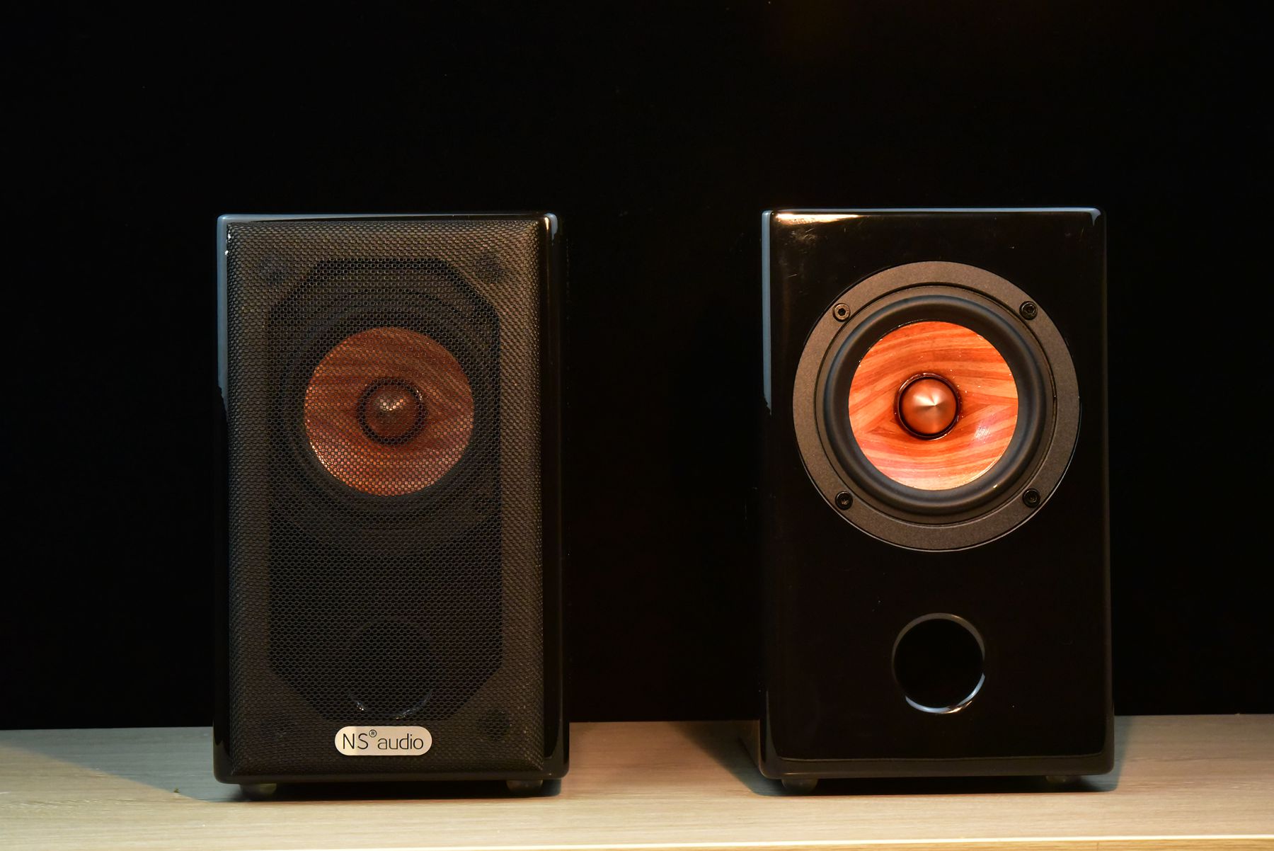 一对4寸音箱国内售价2K，日本却卖到7K，打听才知超有来头