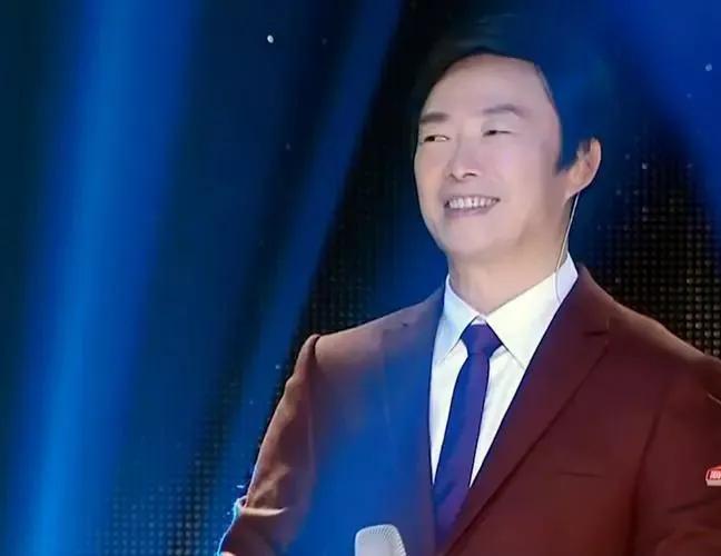 跌倒又站起来的励志歌曲,励志歌曲最火前十名抖音