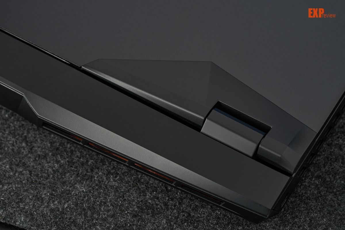 微星冲锋坦克ProGP76游戏本评测：光追战场的大火力输出位