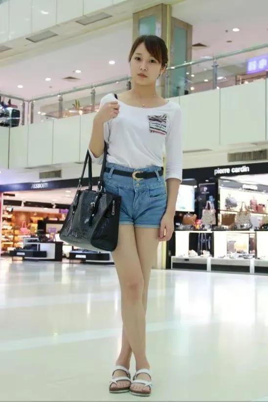 李连杰老了的图片,李连杰近照苍老似老头