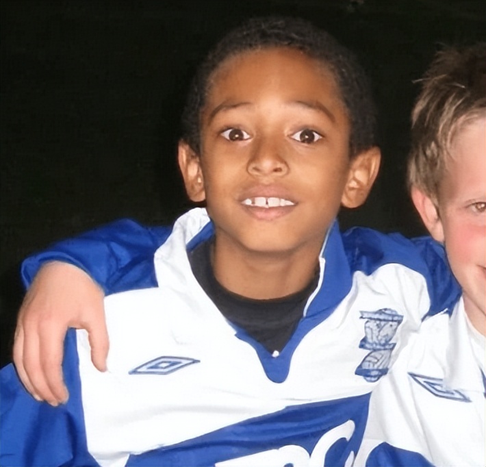 足坛明星小孩,足坛球星萌娃视频