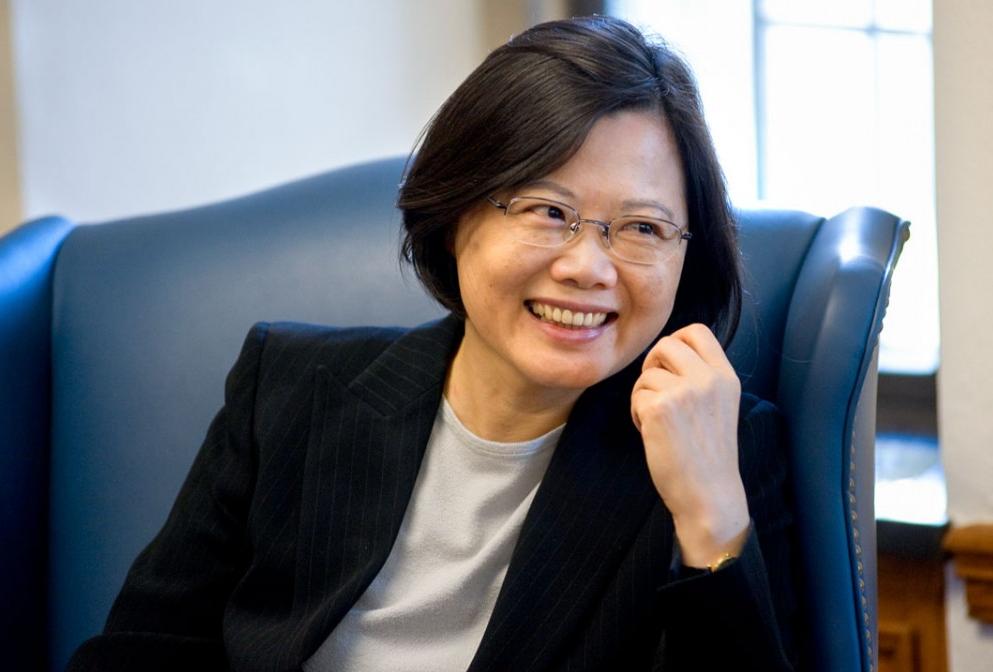 身高152就能打仗？台当局该迷途知返了，只有解放军才能保卫台湾