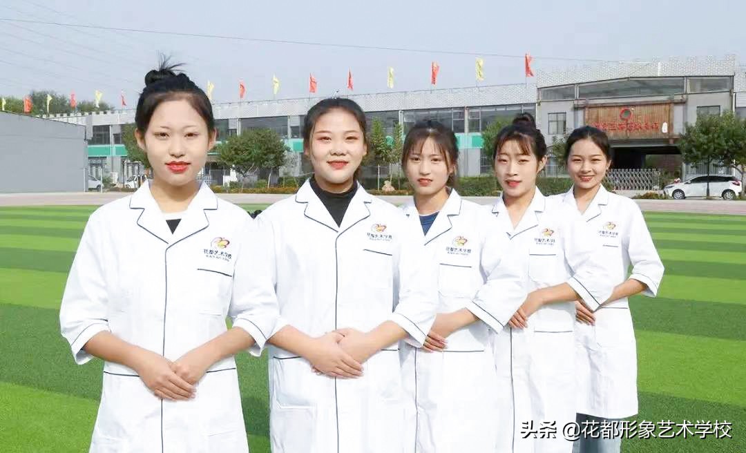 初中女生最吃香的十大技校专业,大专女生最吃香的十大专科专业